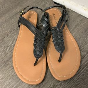 American Eagle Black and Tan Sandals